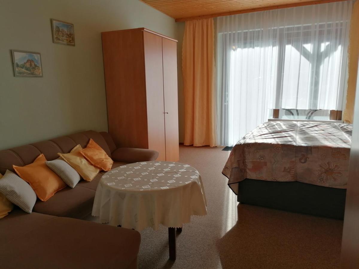 Froehlich Apartment